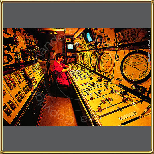 hyperbaric control room #industrial-photo